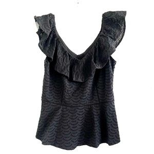 Black eyelet top size 6